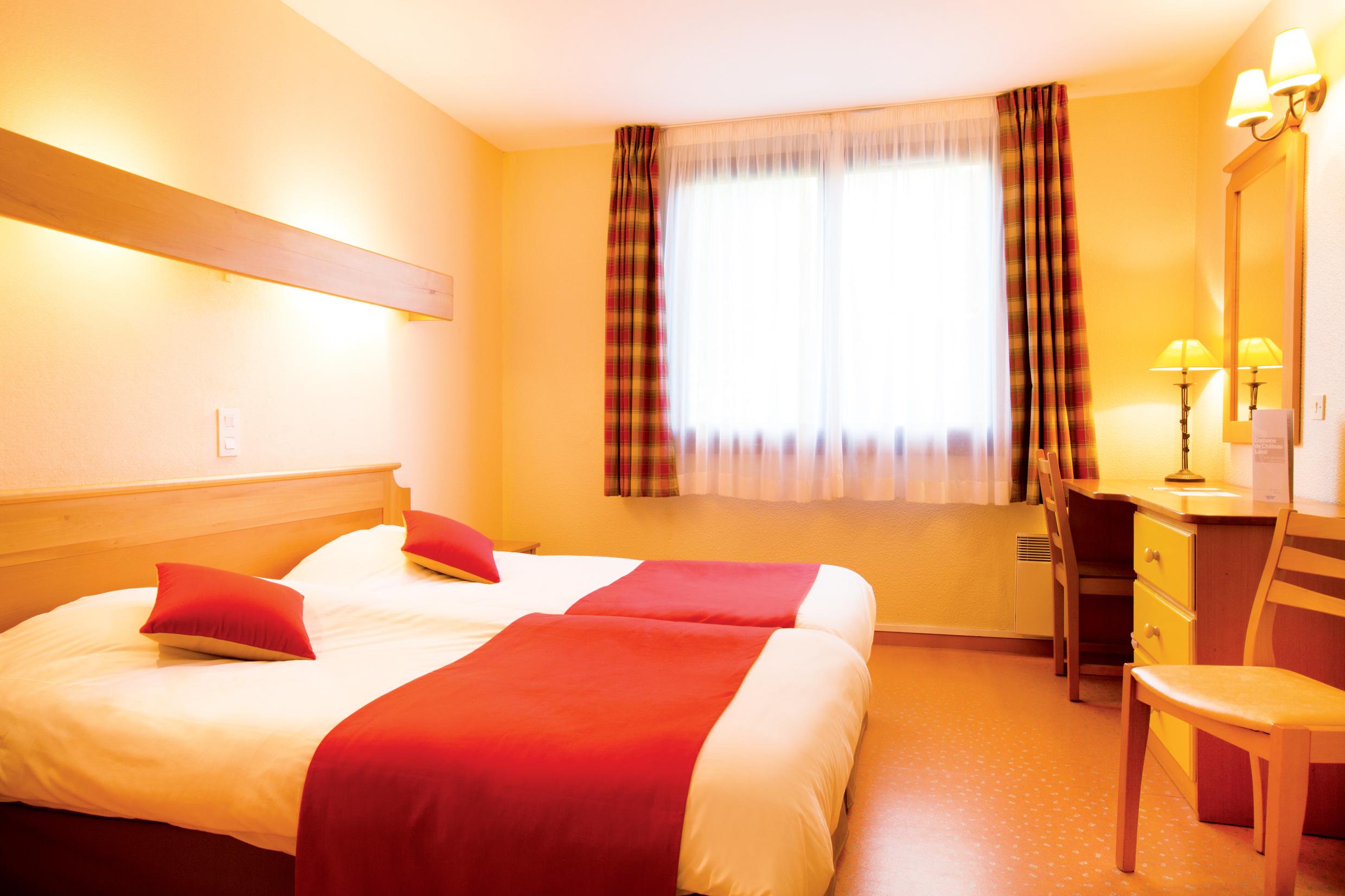 Club Vacances Bleues Domaine De Chateau Laval Gréoux-les-Bains Екстериор снимка