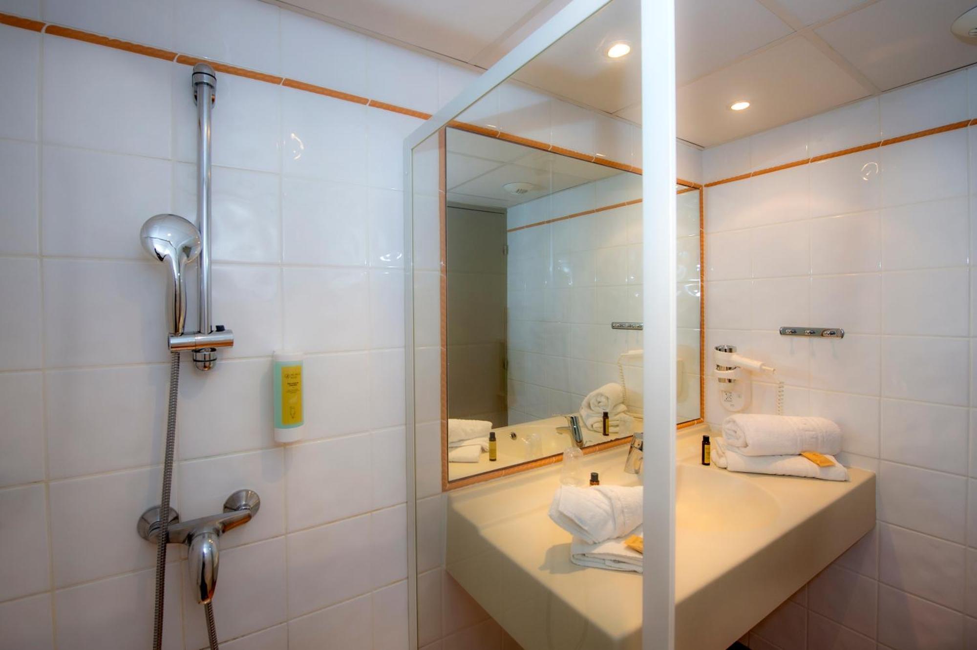 Club Vacances Bleues Domaine De Chateau Laval Gréoux-les-Bains Екстериор снимка