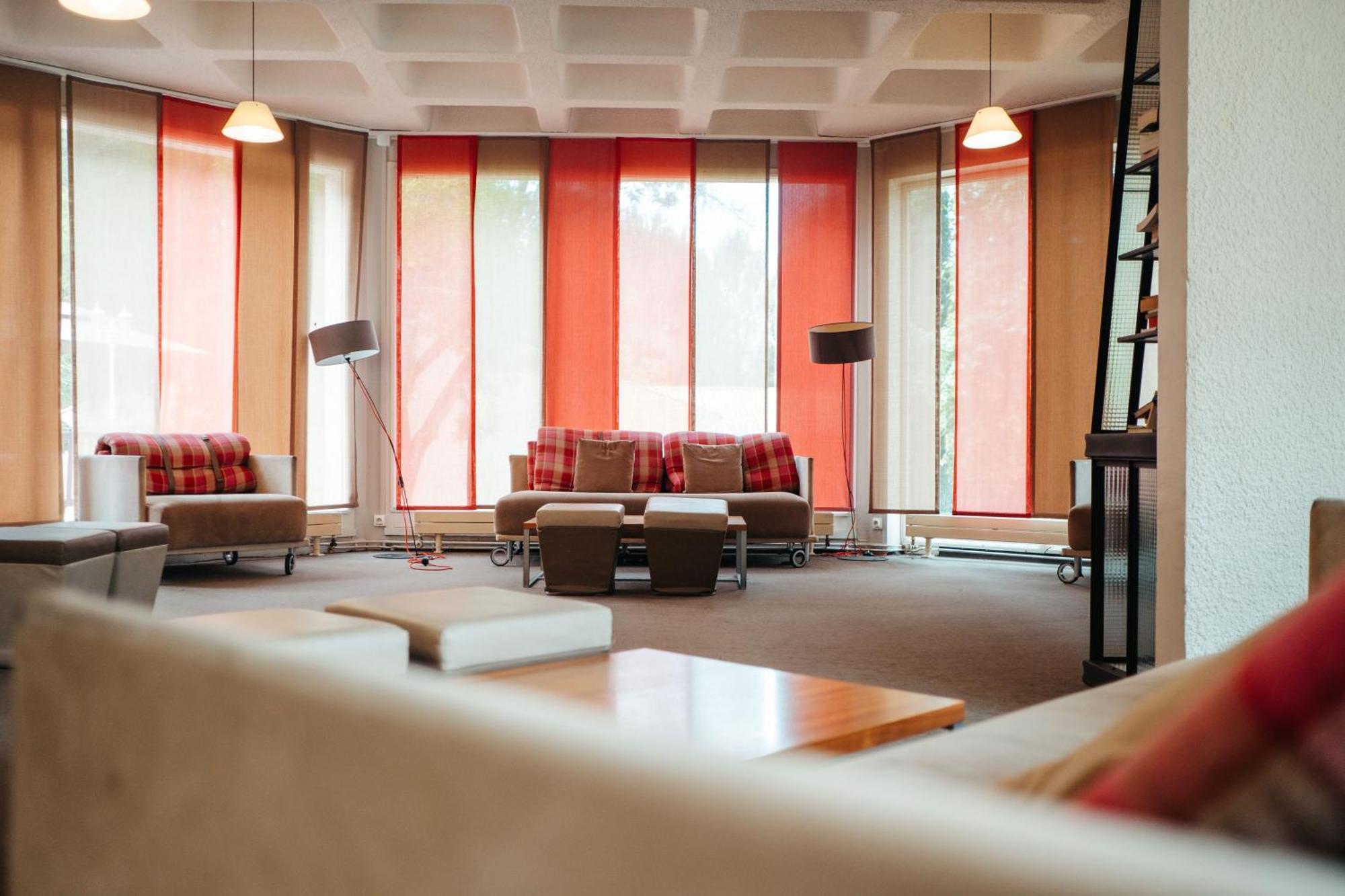 Club Vacances Bleues Domaine De Chateau Laval Gréoux-les-Bains Екстериор снимка