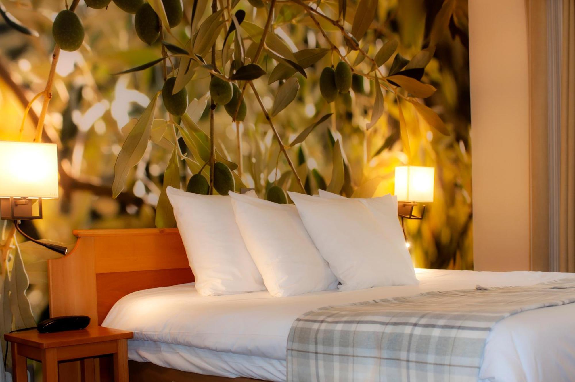 Club Vacances Bleues Domaine De Chateau Laval Gréoux-les-Bains Екстериор снимка